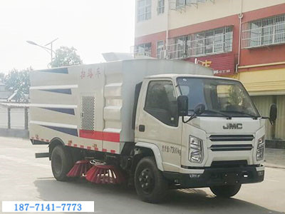 江鈴順達掃路車(5噸)圖1