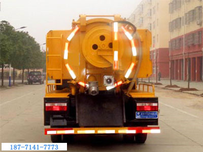小多利卡清洗吸污車(5方)圖4