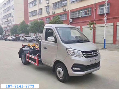 長(zhǎng)安勾臂式垃圾車(后雙輪)圖1