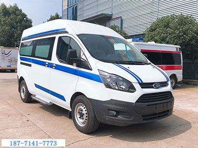 福特V362中軸中頂傷殘運(yùn)輸車圖1