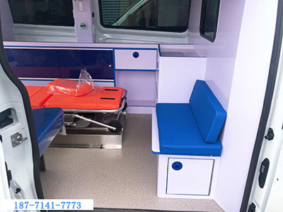 福特V362中軸中頂傷殘運(yùn)輸車圖4