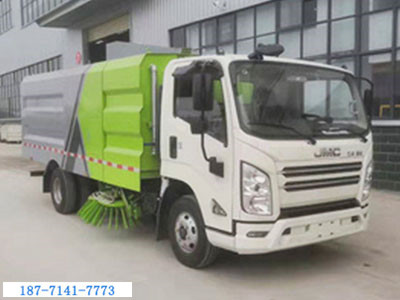江鈴凱悅掃路車(8噸)圖1