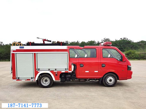 1噸水罐消防車圖2